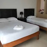 OYO Hotel Dos Mundos