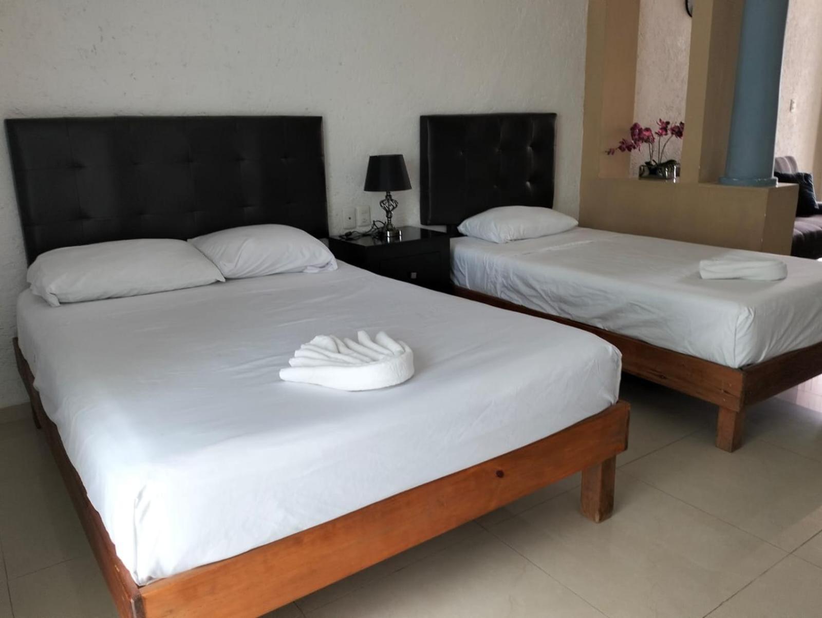 Hotel Oyo Dos Mundos Cozumel