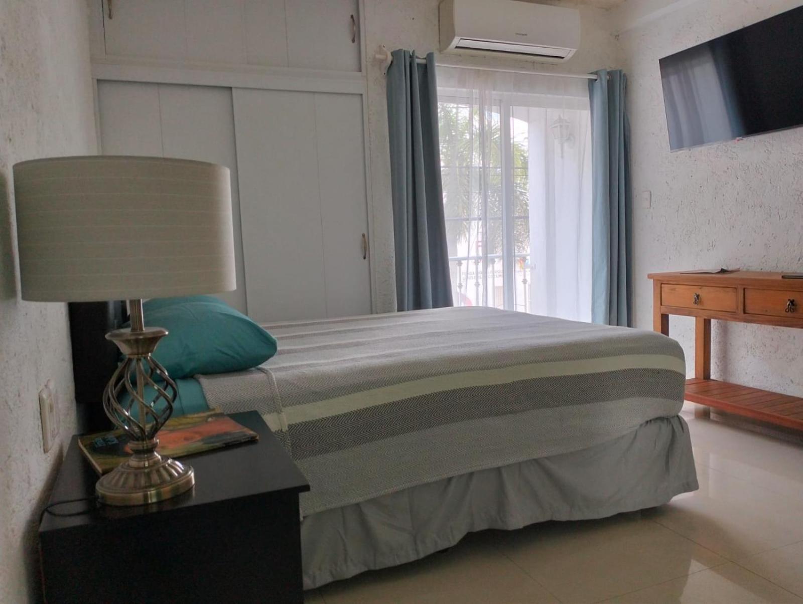 Hotel Oyo Dos Mundos